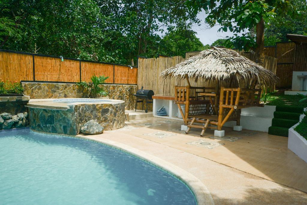 Hilltop Pool And Villa Puerto Princesa Exterior photo