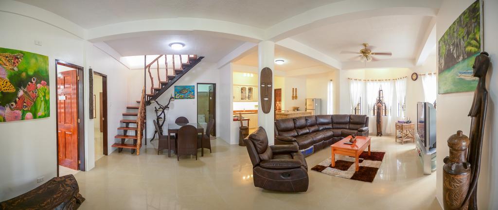 Hilltop Pool And Villa Puerto Princesa Exterior photo