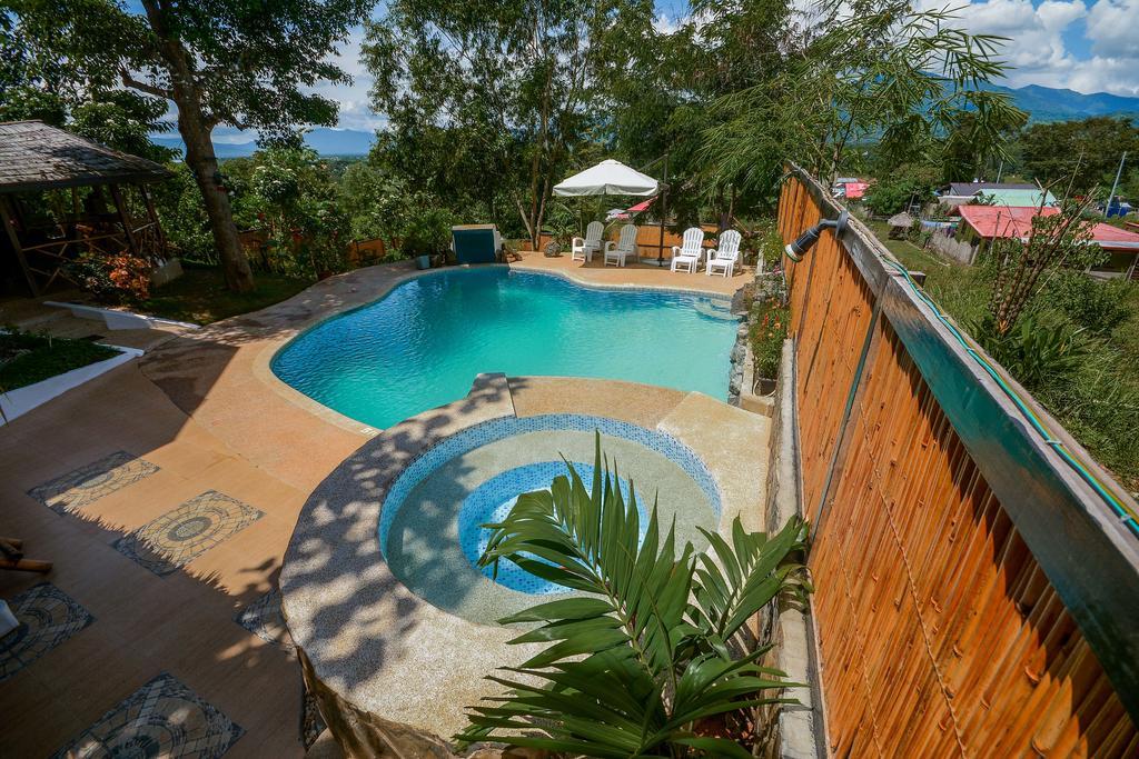 Hilltop Pool And Villa Puerto Princesa Exterior photo